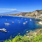 Suitelina Giardini-Naxos