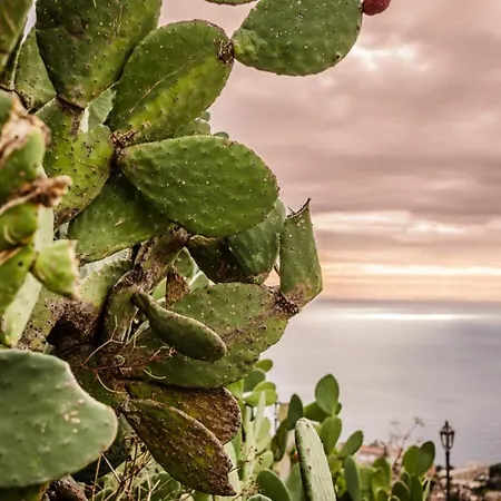 Suitelina Giardini Naxos