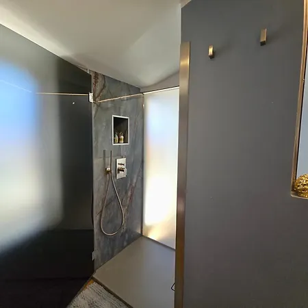 Suitelina 아파트 *